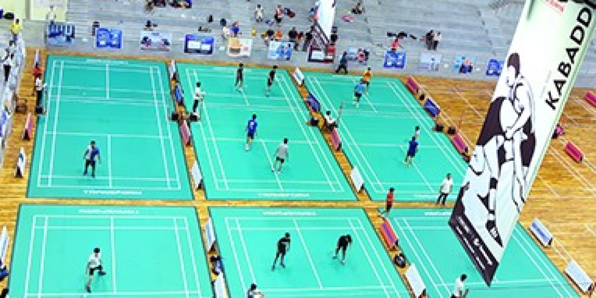 Badminton courts in Noida